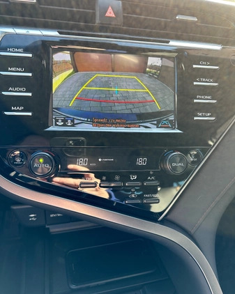 Toyota Camry cena 109900 przebieg: 85000, rok produkcji 2019 z Sierpc małe 191